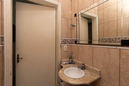 Casa à venda com 200m², 3 quartos e 2 vagasBanheiro Social