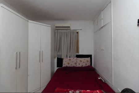 Casa à venda com 200m², 3 quartos e 2 vagasQuarto