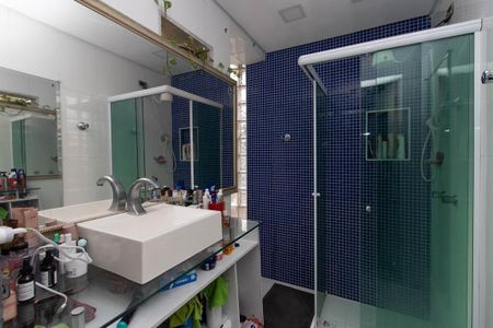 Casa à venda com 200m², 3 quartos e 2 vagasBanheiro da Suíte 1