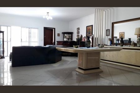 Casa à venda com 4 quartos, 311m² em Jardim Nossa Senhora Aparecida, São Paulo