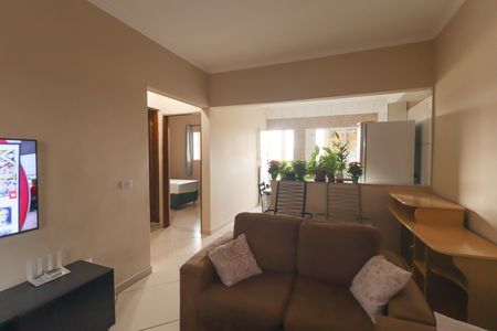 Casa à venda com 210m², 2 quartos e 2 vagasSala