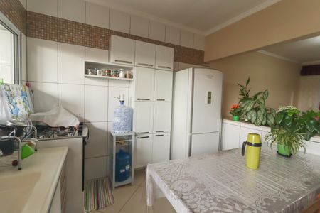 Casa à venda com 210m², 2 quartos e 2 vagasCozinha