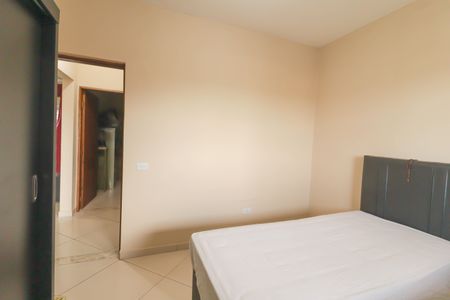 Casa à venda com 210m², 2 quartos e 2 vagasQuarto