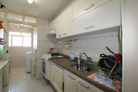 Apartamento à venda com 70m², 2 quartos e 2 vagasCozinha