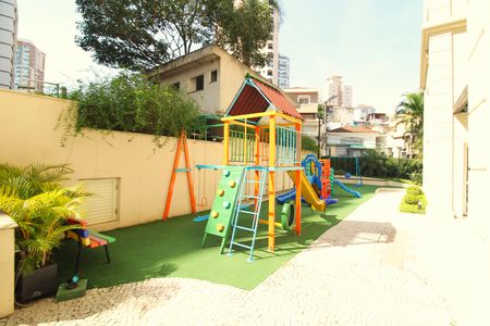 Apartamento à venda com 70m², 2 quartos e 2 vagasÁrea comum - Playground