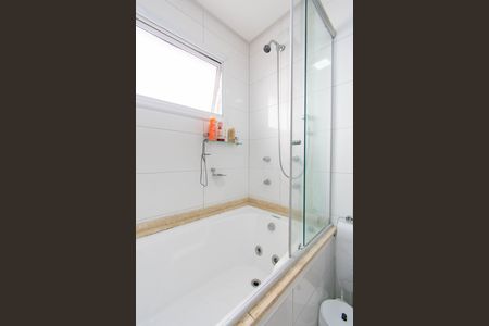 Apartamento à venda com 156m², 3 quartos e 2 vagasBanheiro Suíte 