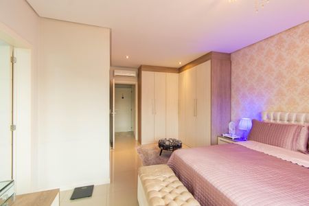 Apartamento à venda com 156m², 3 quartos e 2 vagasSuíte 