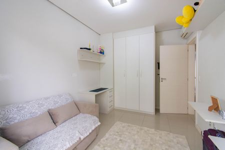 Apartamento à venda com 156m², 3 quartos e 2 vagasQuarto 2
