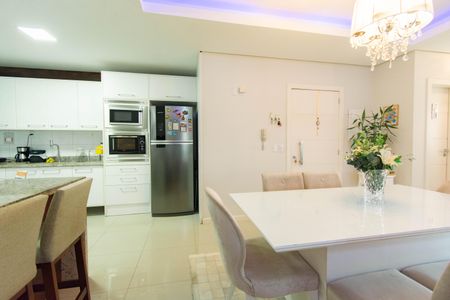 Apartamento à venda com 156m², 3 quartos e 2 vagasCozinha