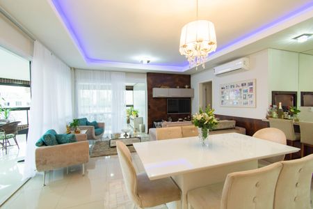 Apartamento à venda com 156m², 3 quartos e 2 vagasSala