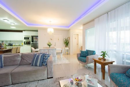 Apartamento à venda com 156m², 3 quartos e 2 vagasSala