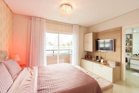 Apartamento à venda com 156m², 3 quartos e 2 vagasSuíte 