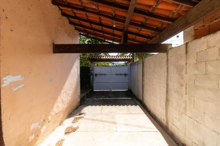 Casa à venda com 247m², 3 quartos e 2 vagas Casa à venda com 247m², 3 quartos e 2 vagasÁrea comum - Garagem