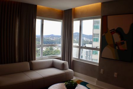 Apartamento à venda com 200m², 4 quartos e 3 vagasSala