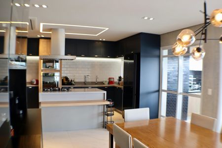 Apartamento à venda com 200m², 4 quartos e 3 vagasSala de Jantar