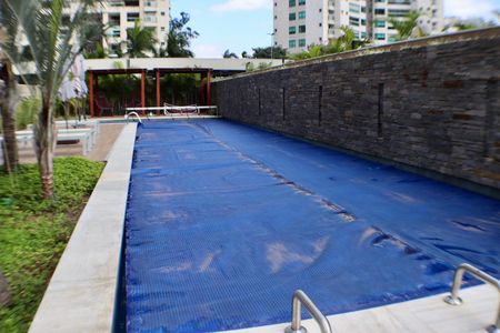 Apartamento à venda com 200m², 4 quartos e 3 vagasÁrea comum - Piscina
