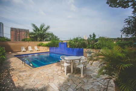 Apartamento à venda com 150m², 4 quartos e 2 vagasÁrea comum - Piscina