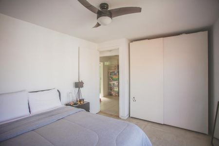 Apartamento à venda com 150m², 4 quartos e 2 vagasQuarto 2