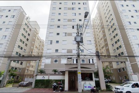 Apartamento para alugar com 49m², 2 quartos e 1 vaga Apartamento para alugar com 49m², 2 quartos e 1 vagaFachada