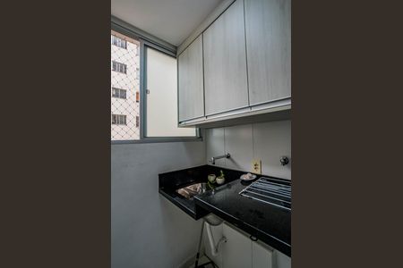 Apartamento para alugar com 49m², 2 quartos e 1 vaga Apartamento para alugar com 49m², 2 quartos e 1 vagaCozinha e Área de Serviço