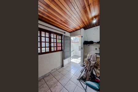 Casa à venda com 240m², 4 quartos e 2 vagasQuarto de Serviço