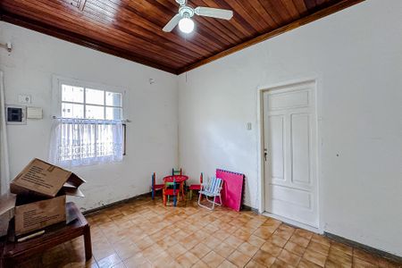 Casa à venda com 240m², 4 quartos e 2 vagasQuarto 2