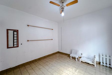 Casa à venda com 240m², 4 quartos e 2 vagasCasa 2 - Sala