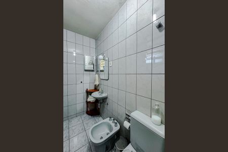 Casa à venda com 240m², 4 quartos e 2 vagasBanheiro de serviço