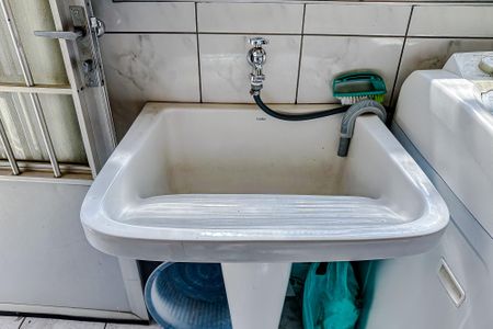 Casa à venda com 240m², 4 quartos e 2 vagasÁrea de Serviço