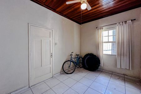 Casa à venda com 240m², 4 quartos e 2 vagasQuarto 1