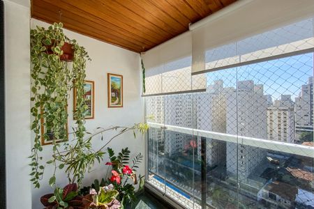 Apartamento à venda com 95m², 3 quartos e 2 vagasVaranda