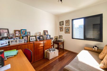 Apartamento à venda com 95m², 3 quartos e 2 vagasQuarto 1 