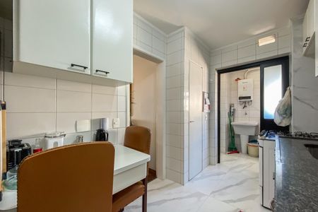 Apartamento à venda com 95m², 3 quartos e 2 vagasCozinha