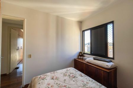 Apartamento à venda com 95m², 3 quartos e 2 vagasQuarto 2 