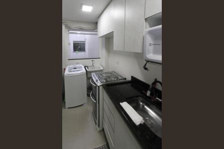 Apartamento à venda com 36m², 1 quarto e sem vagaCozinha e Área de Serviço
