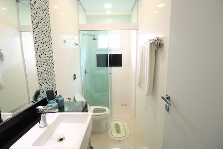 Casa de condomínio para alugar com 400m², 5 quartos e 4 vagasBanheiro Suíte 2