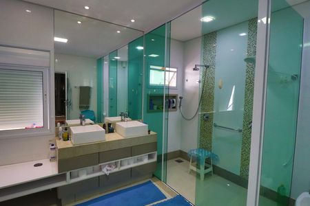 Casa de condomínio para alugar com 400m², 5 quartos e 4 vagasBanheiro Suíte 4