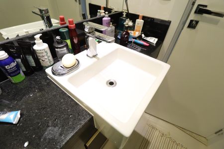 Casa de condomínio para alugar com 400m², 5 quartos e 4 vagasBanheiro Suíte 3