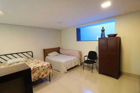 Casa de condomínio para alugar com 400m², 5 quartos e 4 vagasSuíte 5