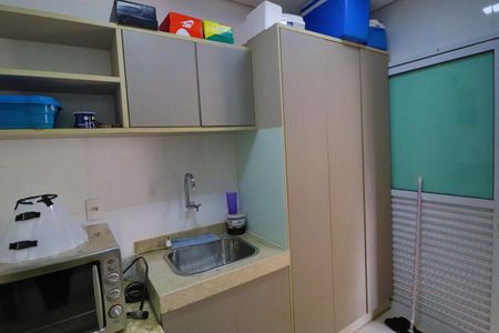 Casa de condomínio para alugar com 400m², 5 quartos e 4 vagasÁrea de Serviço