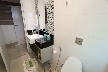 Casa de condomínio para alugar com 400m², 5 quartos e 4 vagasBanheiro Suíte 2