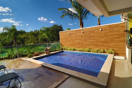 Casa de condomínio para alugar com 400m², 5 quartos e 4 vagasPiscina