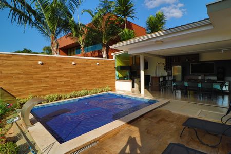 Casa de condomínio para alugar com 400m², 5 quartos e 4 vagasPiscina