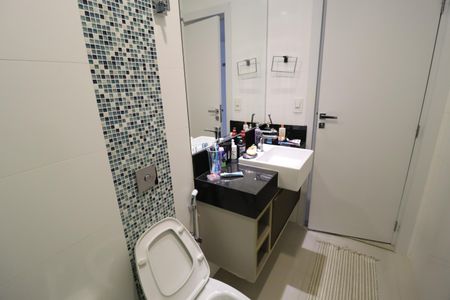 Casa de condomínio para alugar com 400m², 5 quartos e 4 vagasBanheiro Suíte 3