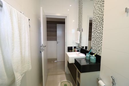 Casa de condomínio para alugar com 400m², 5 quartos e 4 vagasBanheiro Suíte 2