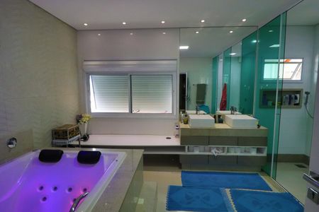 Casa de condomínio para alugar com 400m², 5 quartos e 4 vagasBanheiro Suíte 4