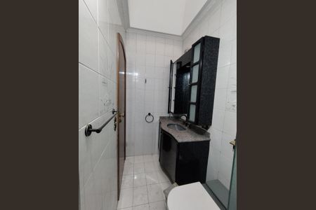 Casa à venda com 315m², 4 quartos e 8 vagasBanheiro da Suíte 2