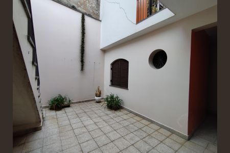 Casa à venda com 315m², 4 quartos e 8 vagasQuintal