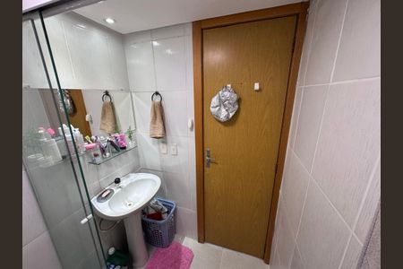 Apartamento à venda com 103m², 2 quartos e 1 vagaBanheiro