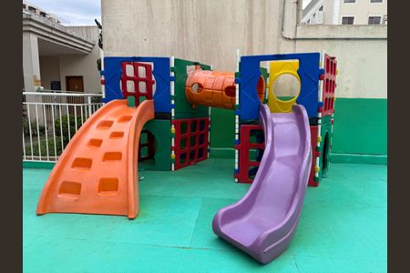 Apartamento à venda com 103m², 2 quartos e 1 vagaÁrea comum